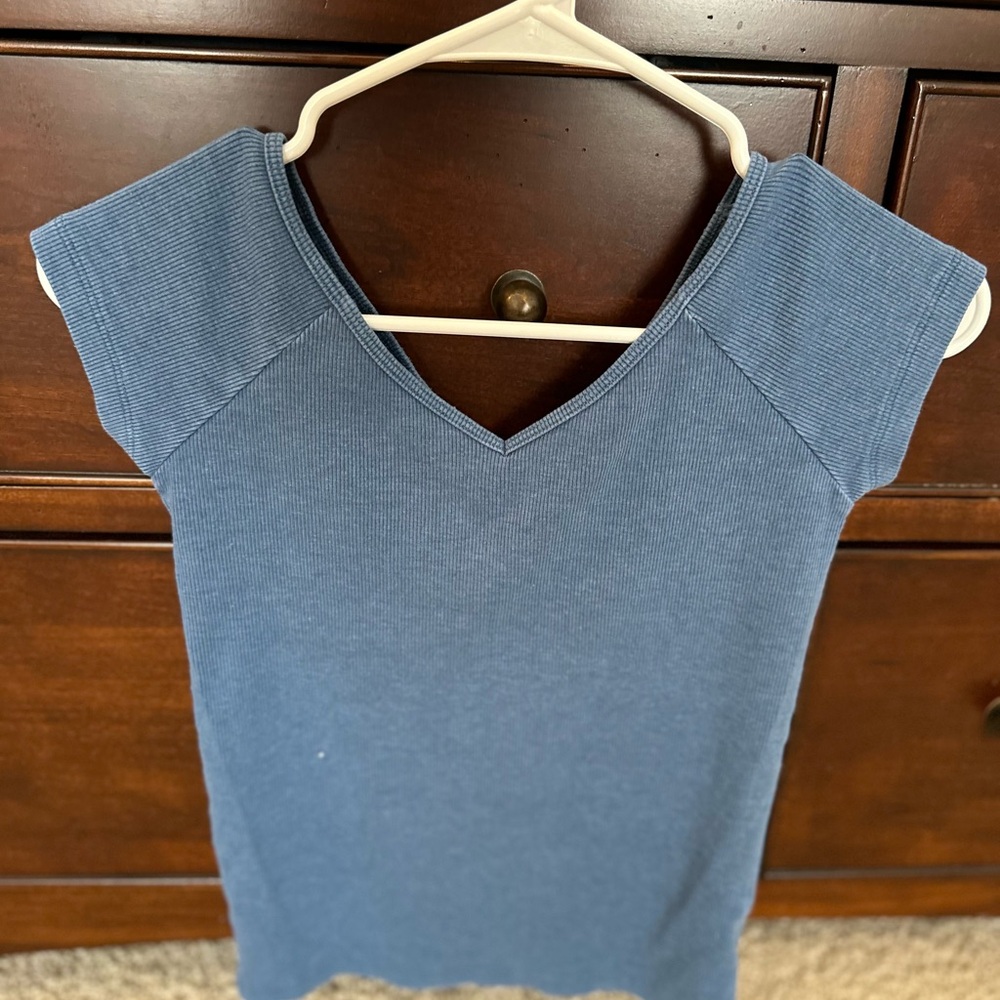 NWOT American Eagle Outfitters Blue Ribbed Knit Top